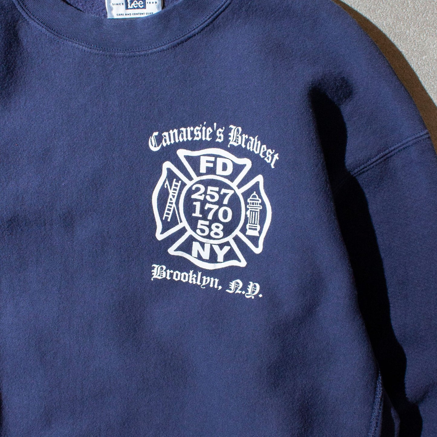 "CROSS GRAIN" Crewneck Sweat