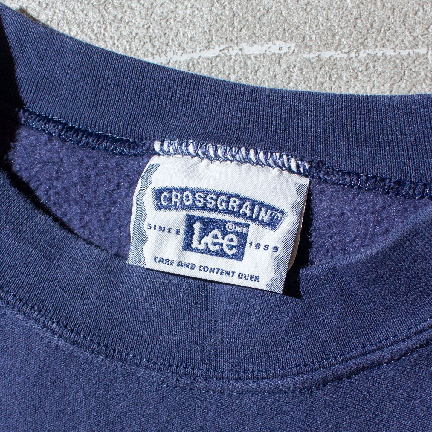 "CROSS GRAIN" Crewneck Sweat