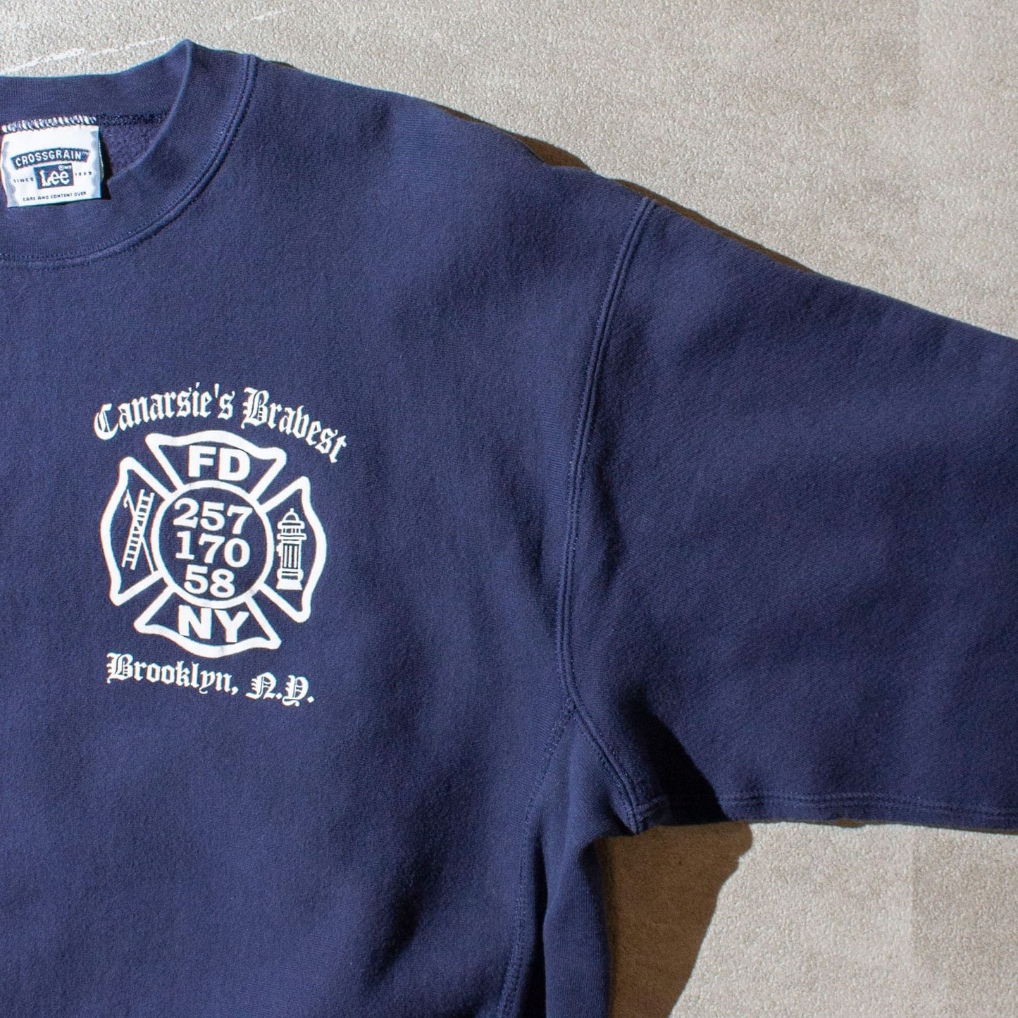 "CROSS GRAIN" Crewneck Sweat