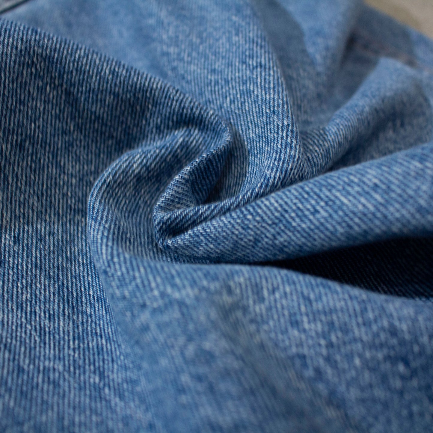 560 LOOSE FIT TAPERED Denim Pants Made in USA