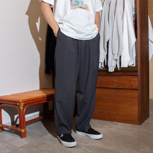 2tuck Wide Tapered Slacks / Charcoal Gray