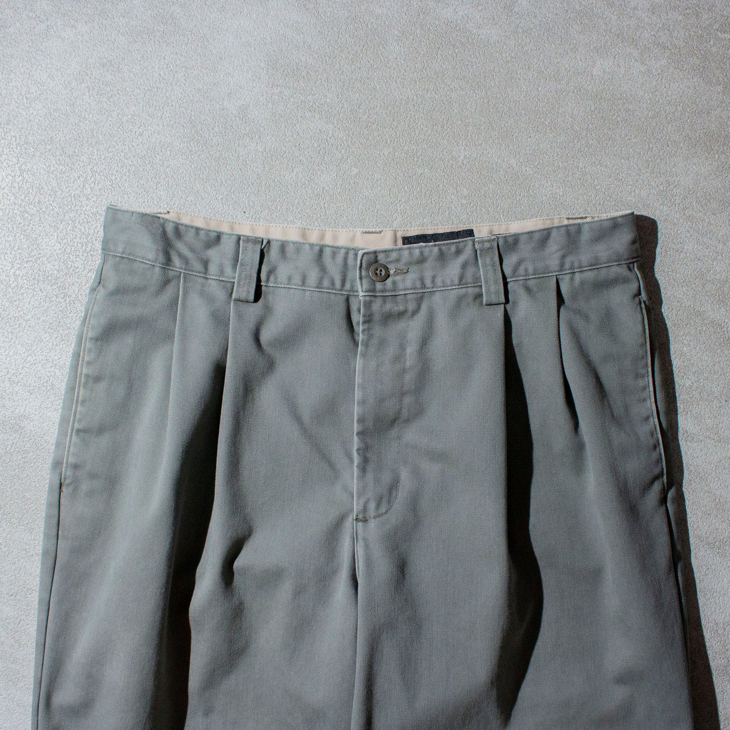2Tucks Relaxed-fit Chino pants