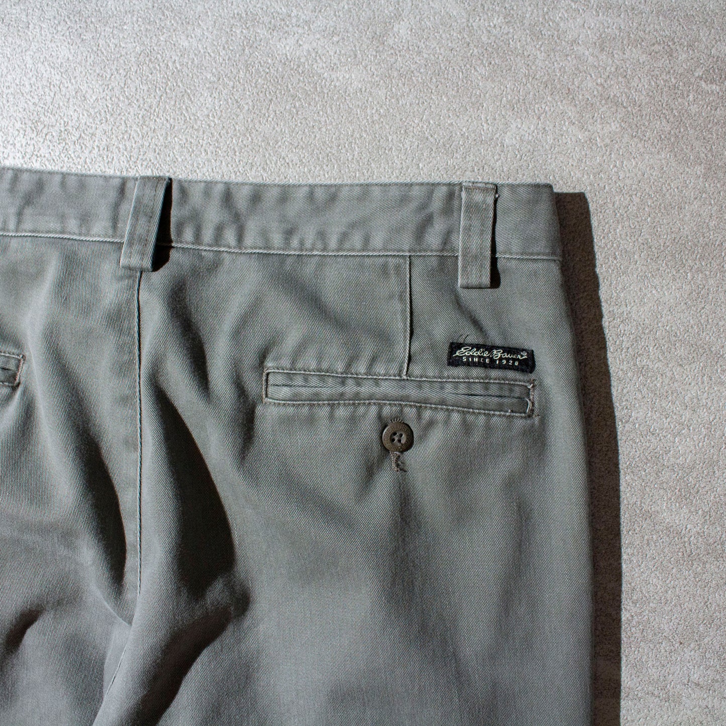 2Tucks Relaxed-fit Chino pants