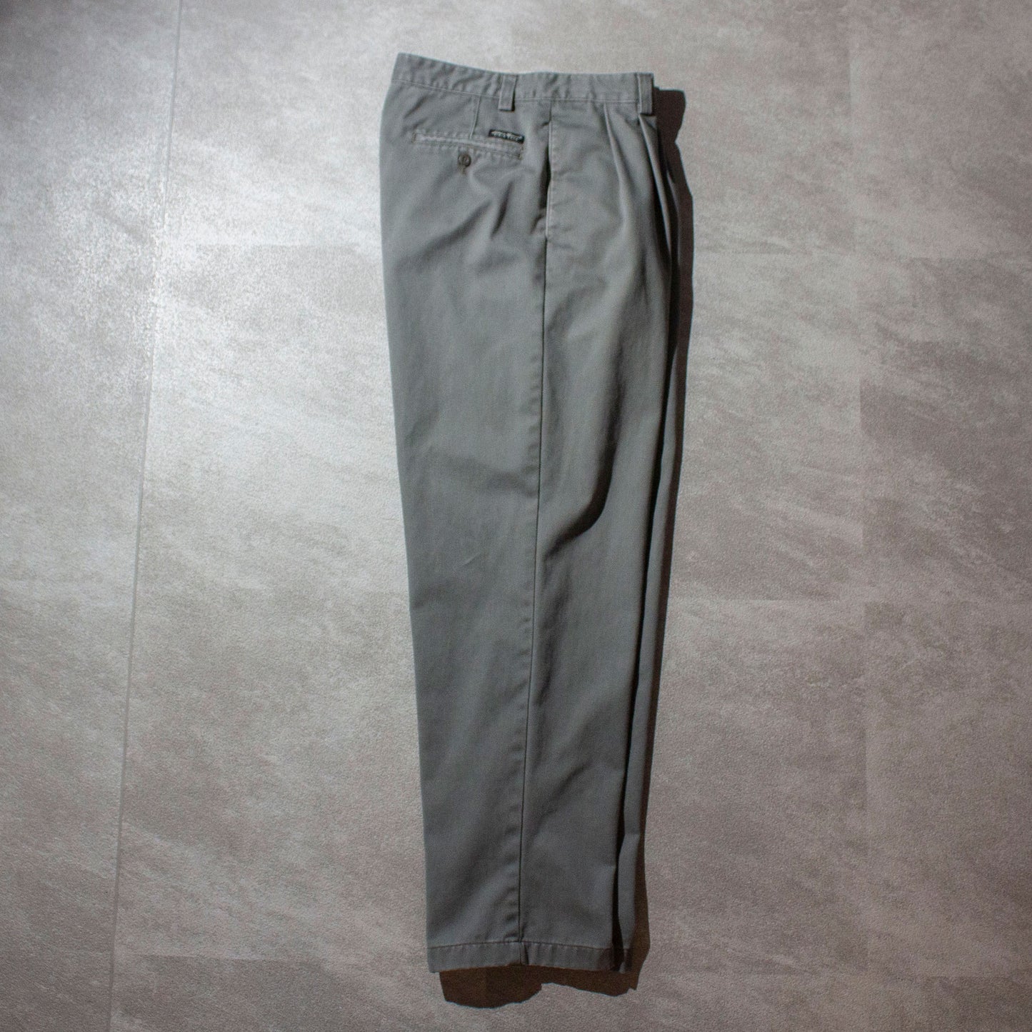 2Tucks Relaxed-fit Chino pants