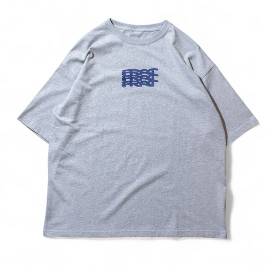 Triple Logo T-Shirt / Gray