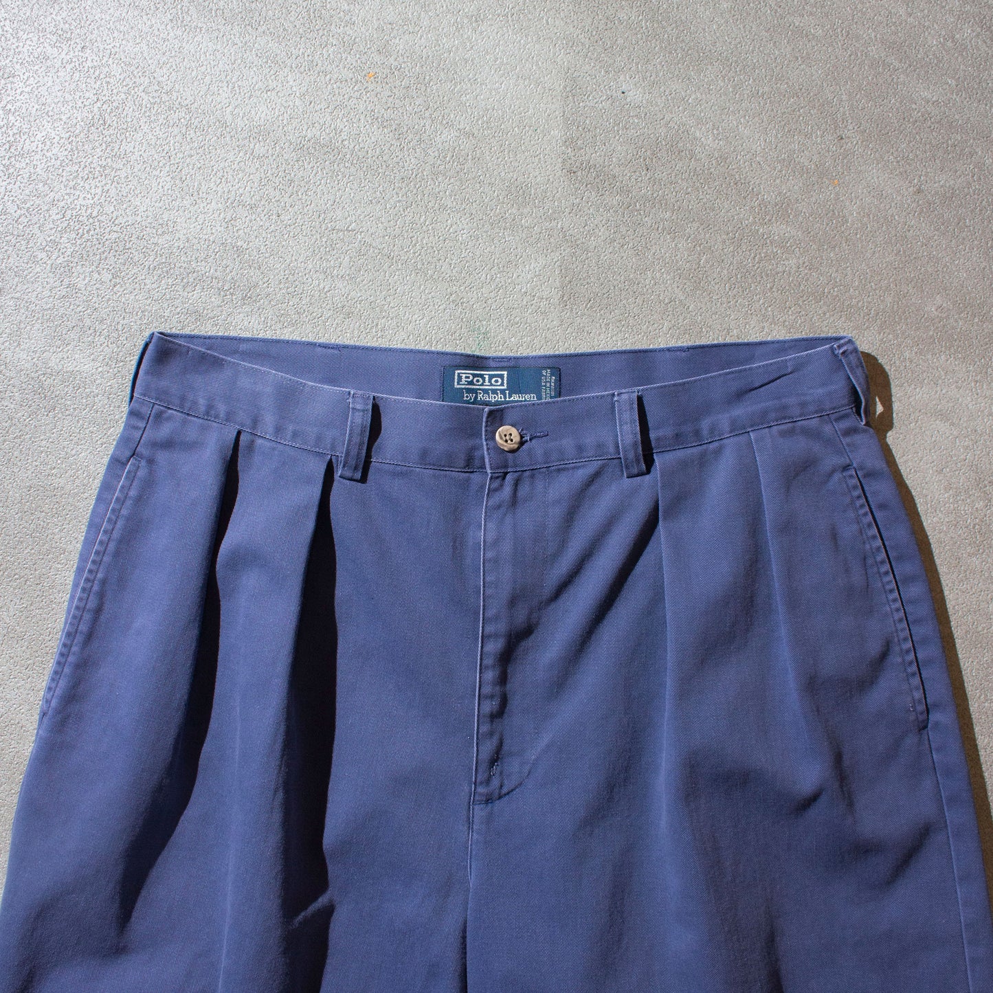 "TYLER SHORT" 2tuck Chino Shorts