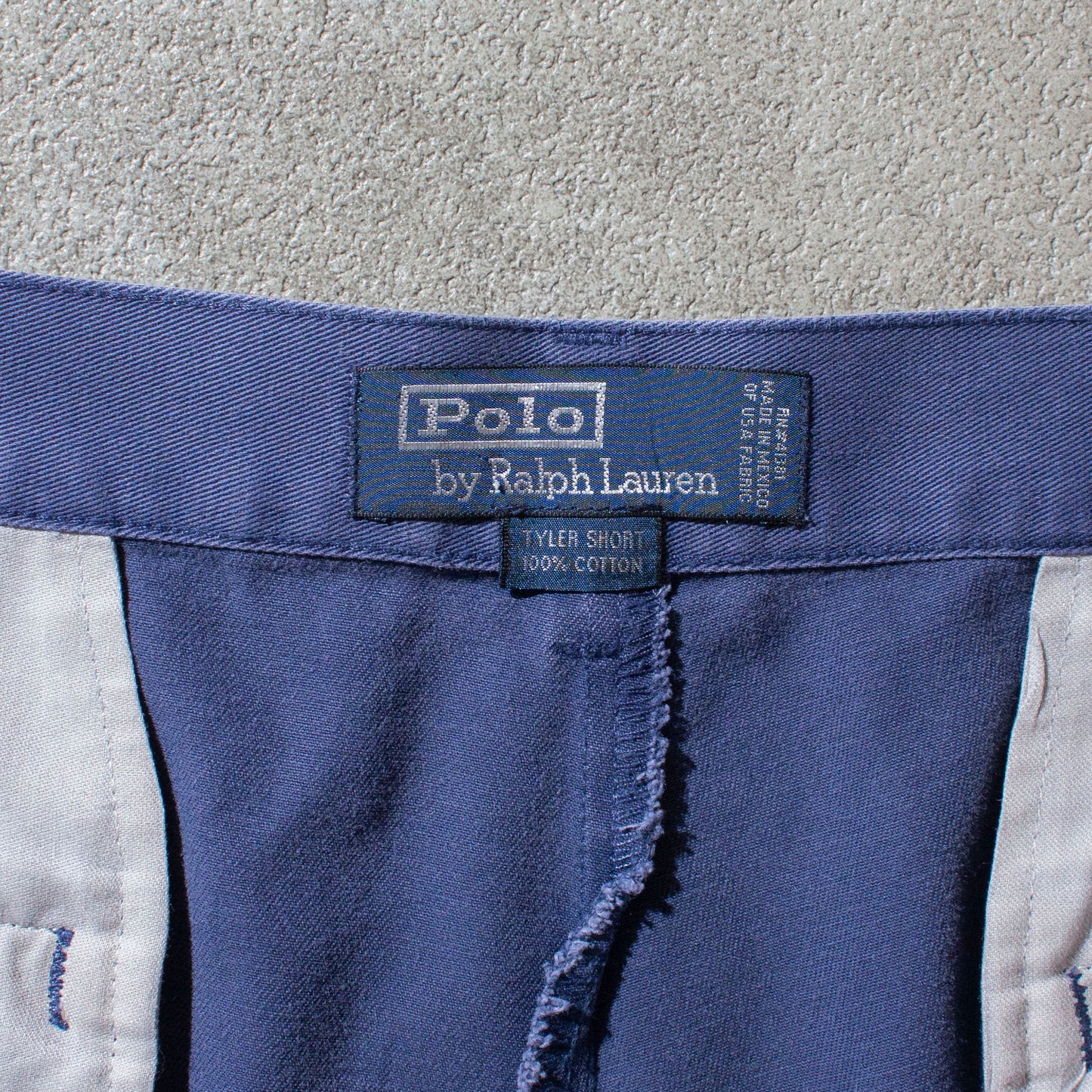 "TYLER SHORT" 2tuck Chino Shorts