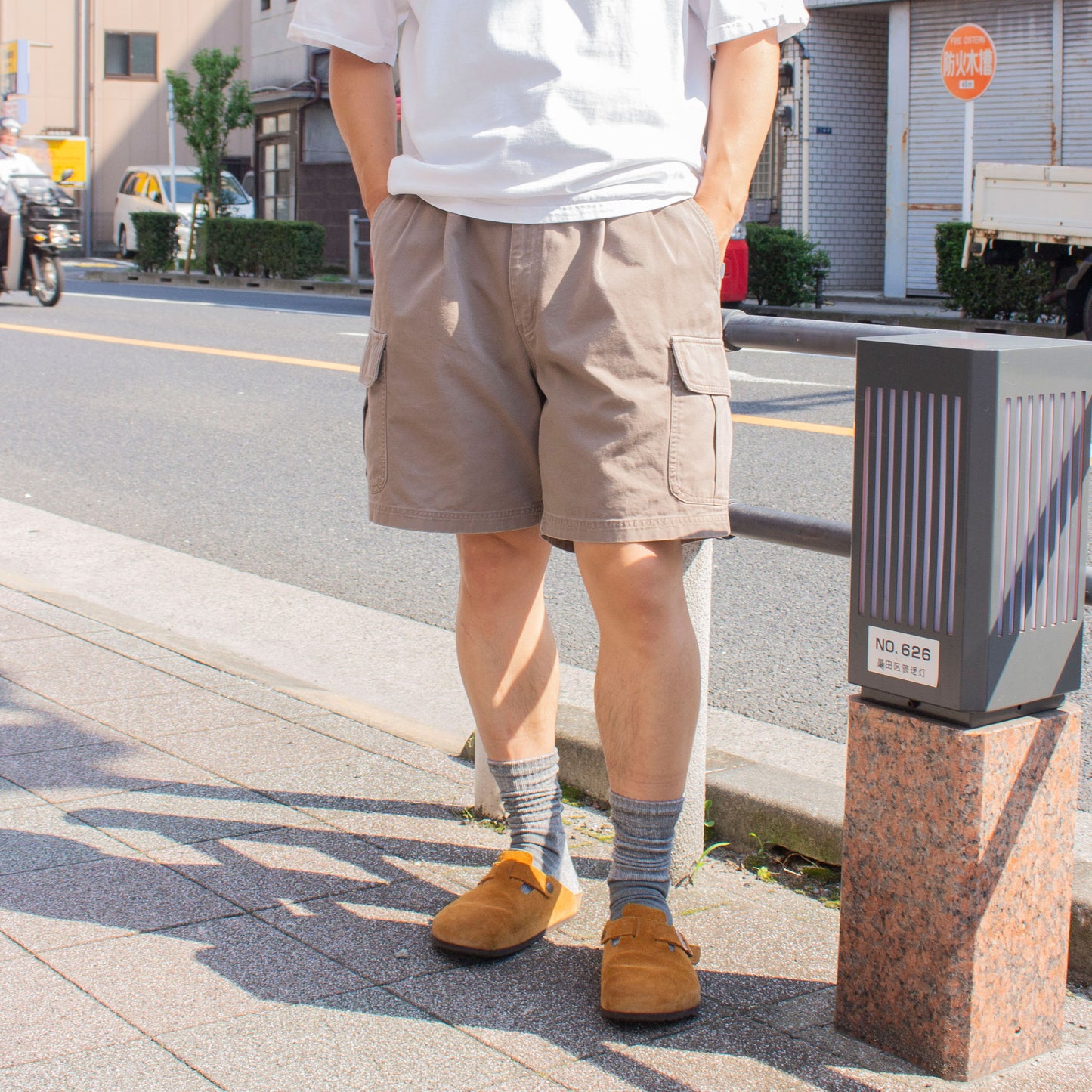 2tuck 6pocket Cargo Shorts / Light Brown