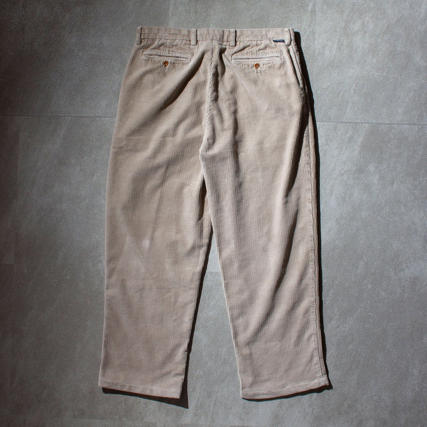 2Tuck Corduroy Pants