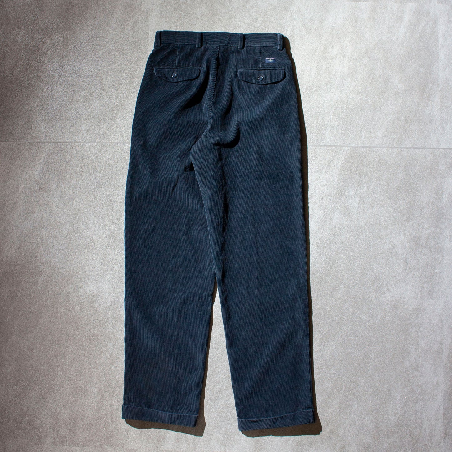 2Tuck Cordulo Pants