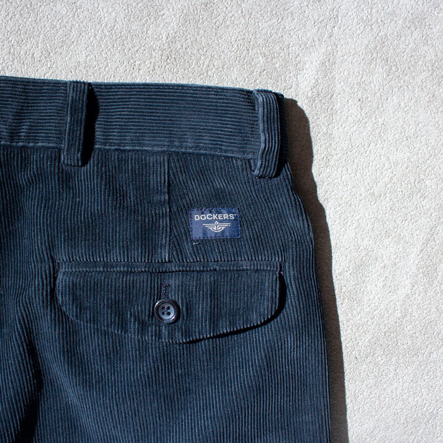 2Tuck Cordulo Pants