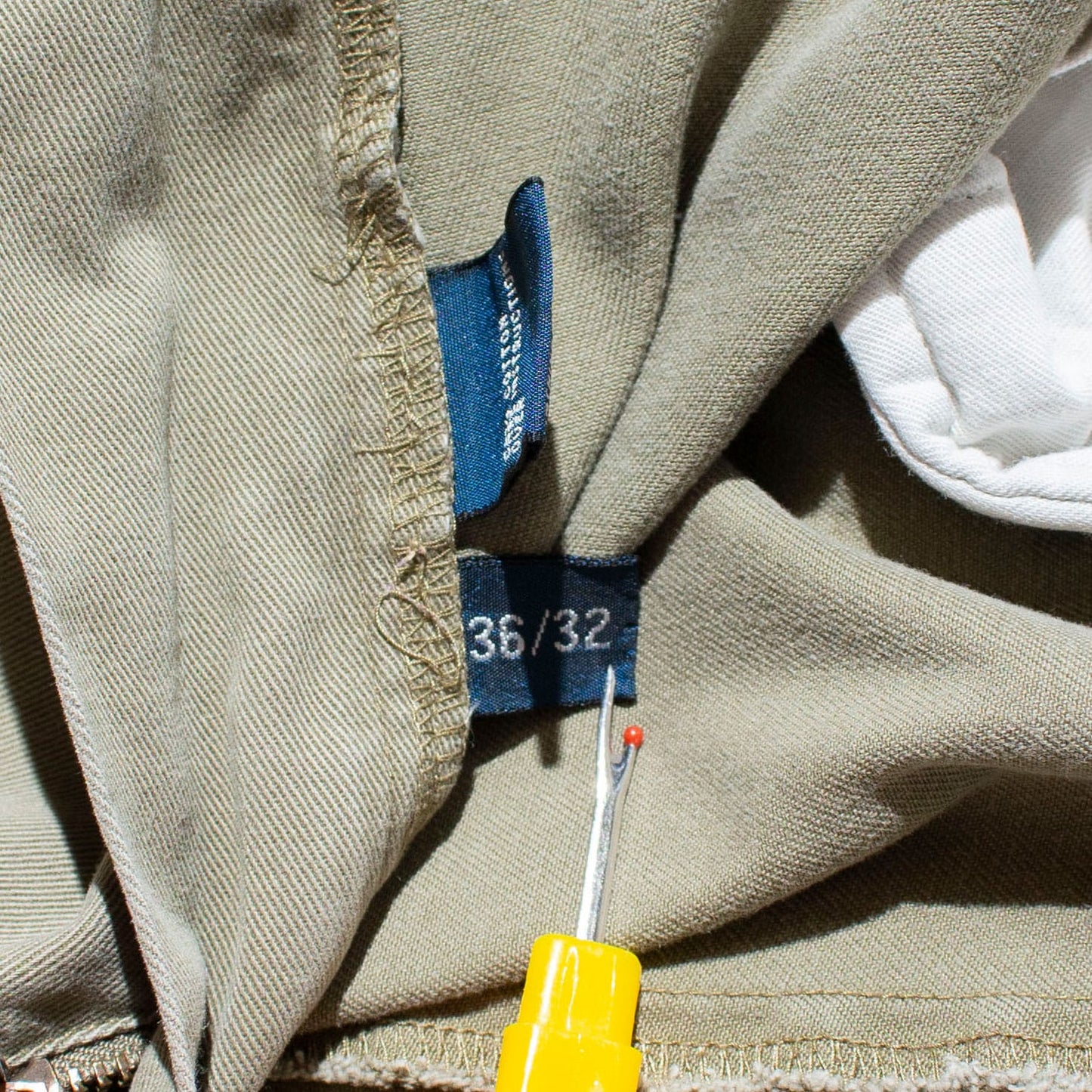 "PHILIP PANT" Chino Pants / KHAKI