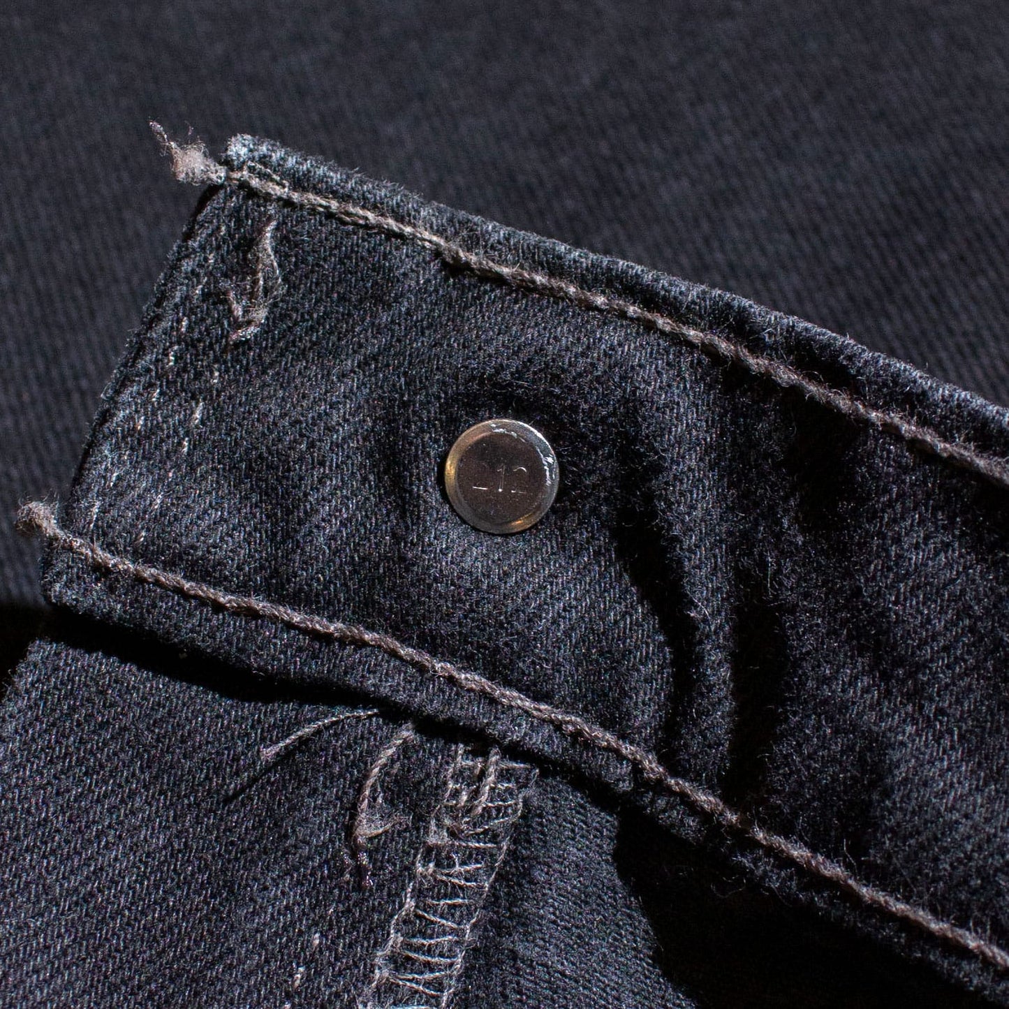 560 "LOOSE FIT TAPERED REG" Denim Pants