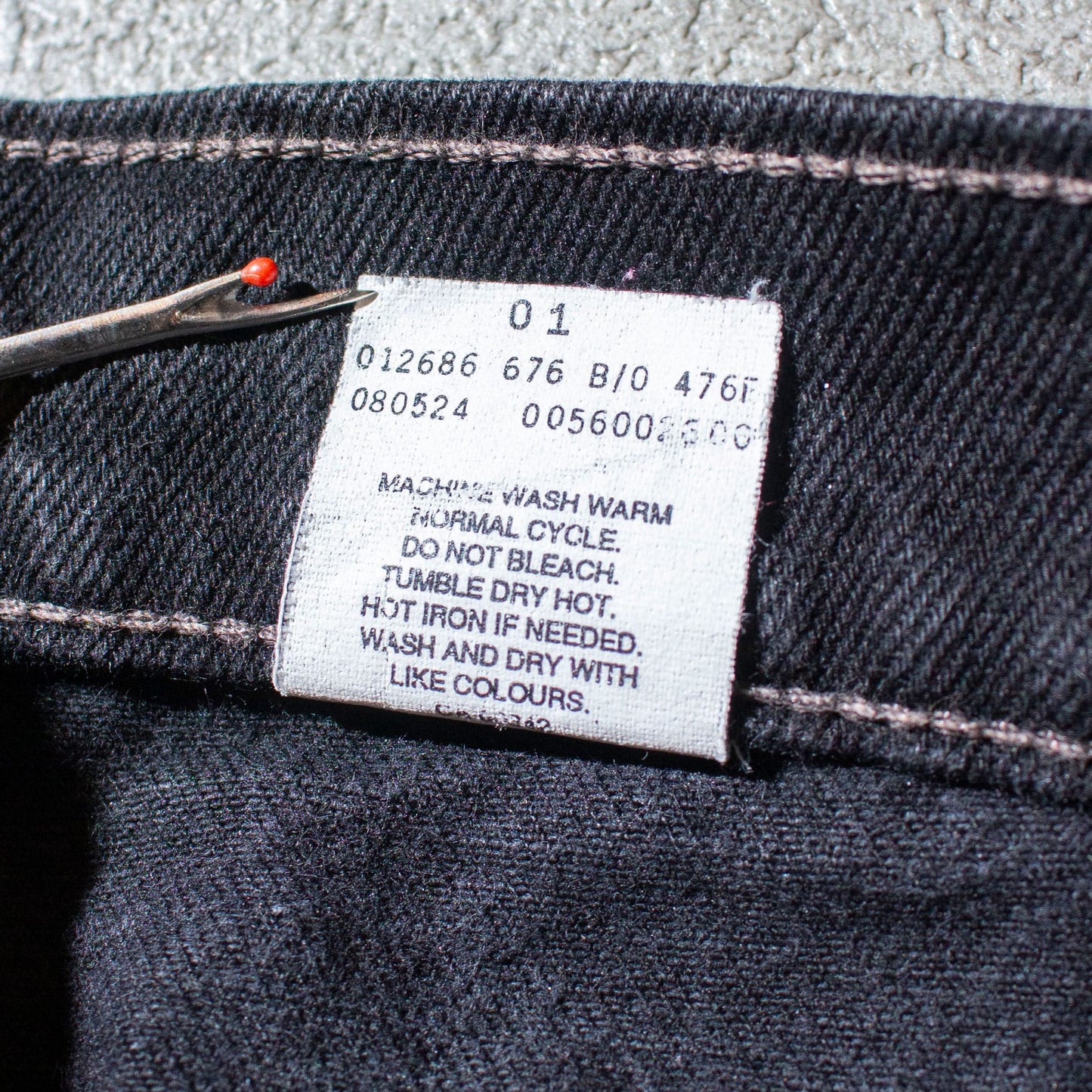 560 "LOOSE FIT TAPERED REG" Denim Pants