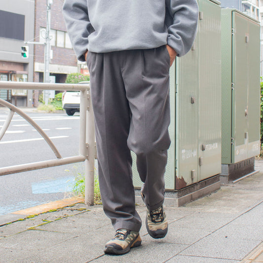 "EXACT" 2tuck Slacks