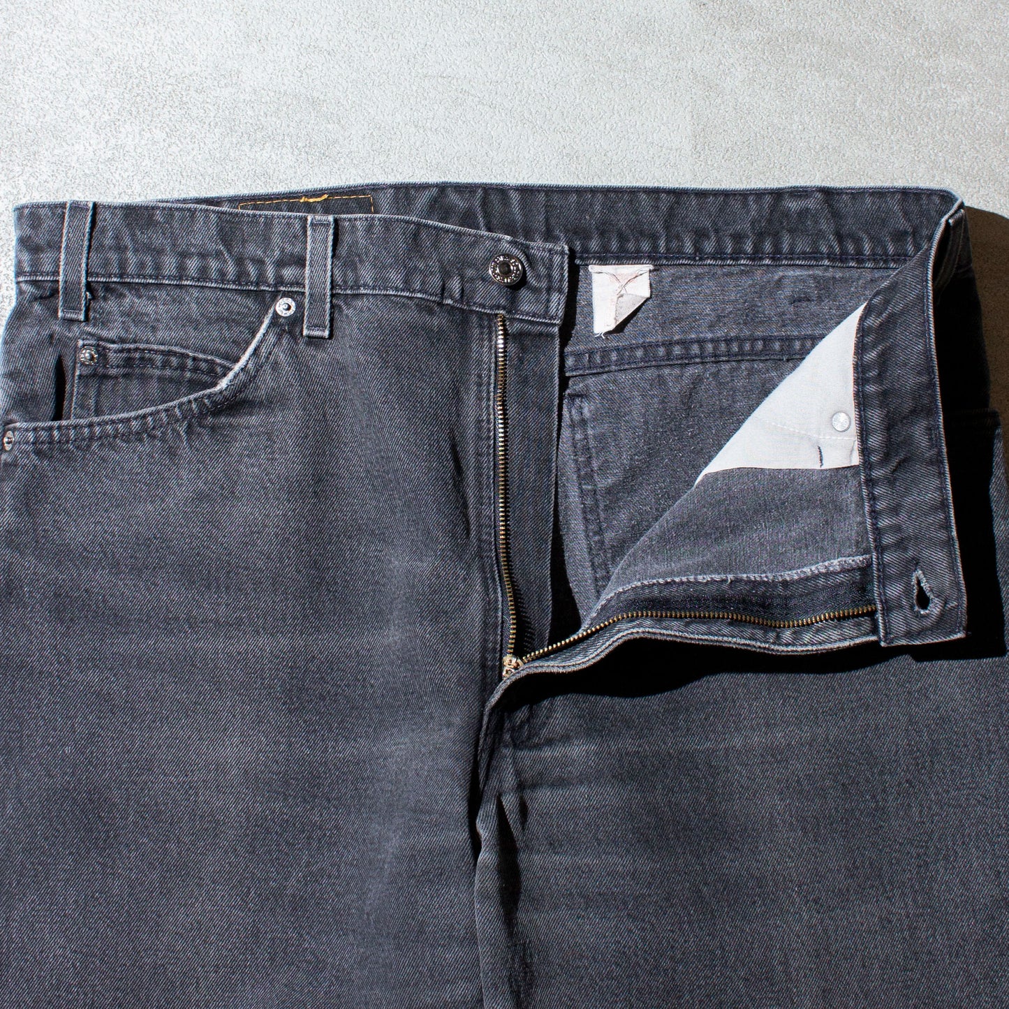 550 RELAXED FIT TAPERED LEG "後染め" Black Denim Pants Made in U.S.A.