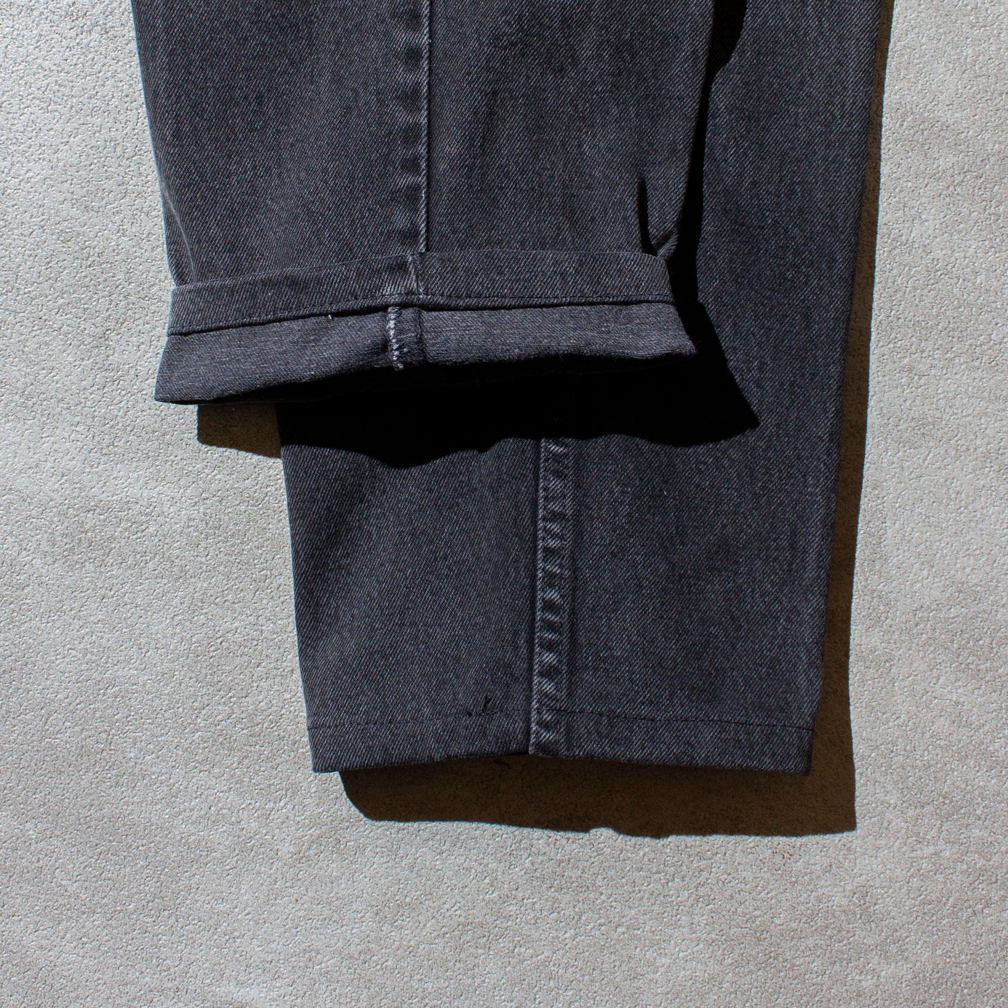 550 RELAXED FIT TAPERED LEG "後染め" Black Denim Pants Made in U.S.A.