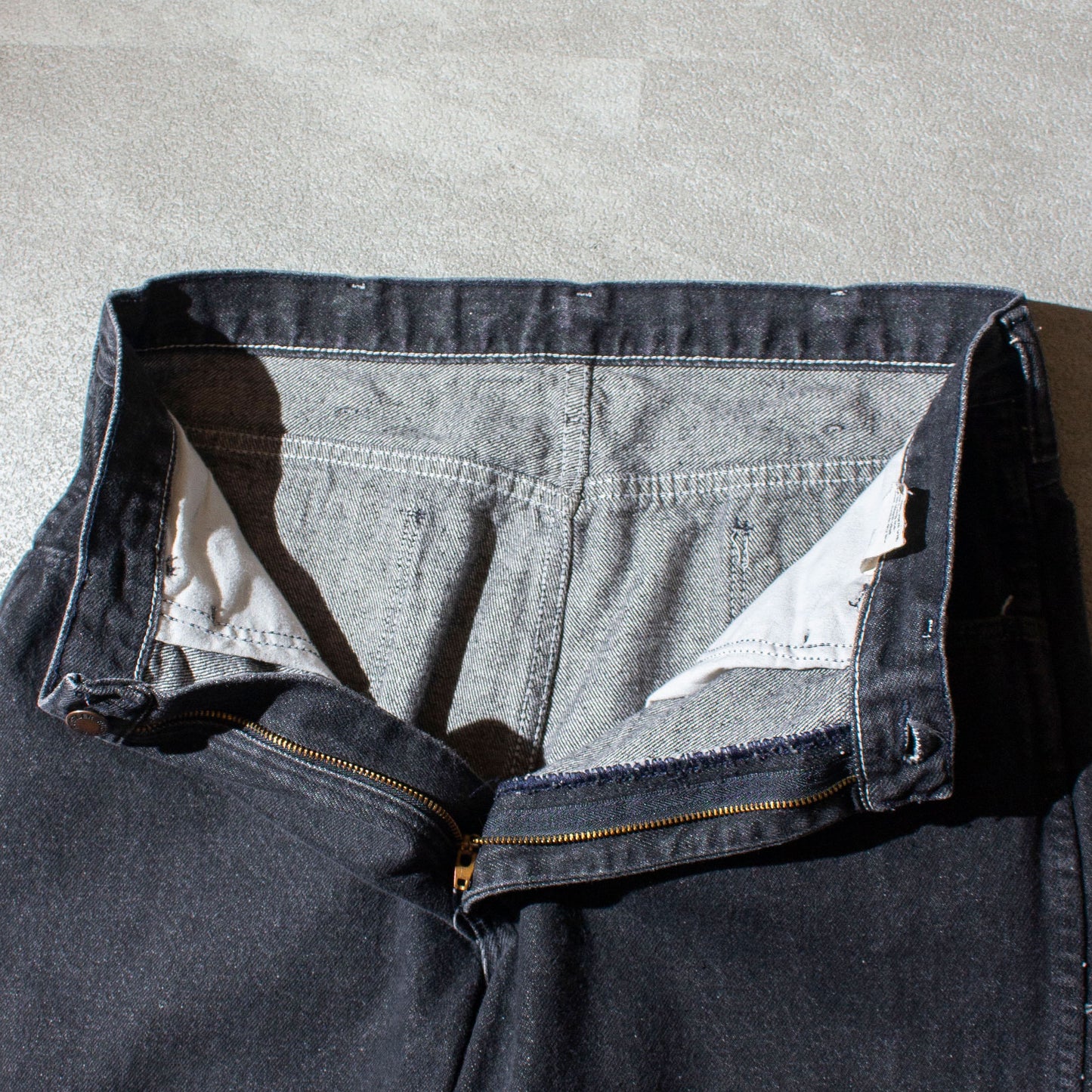 Regular Straight "先染め" Black Denim Pants