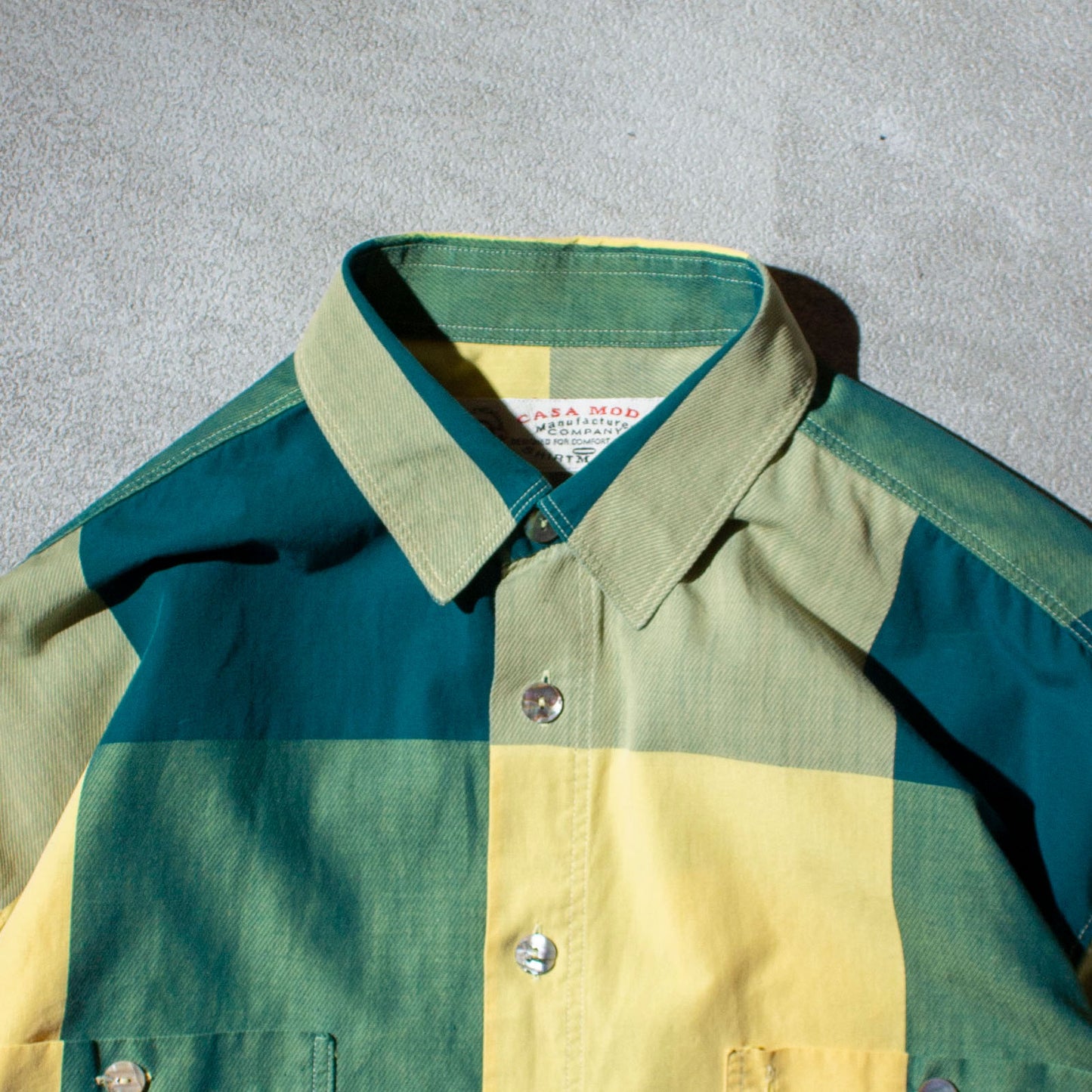 Large Check Pattern Shirt