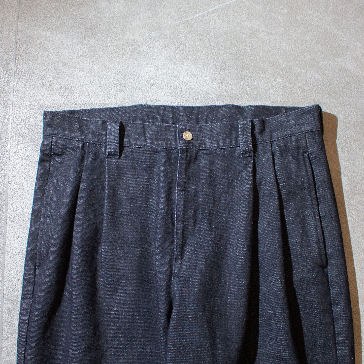 2tuck Denim Slacks / Black