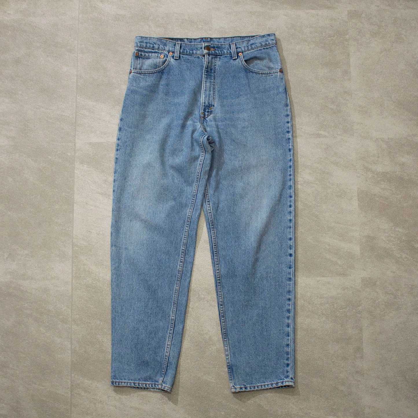 550 TAPERED LEG RELAXED FIT Denim Pants