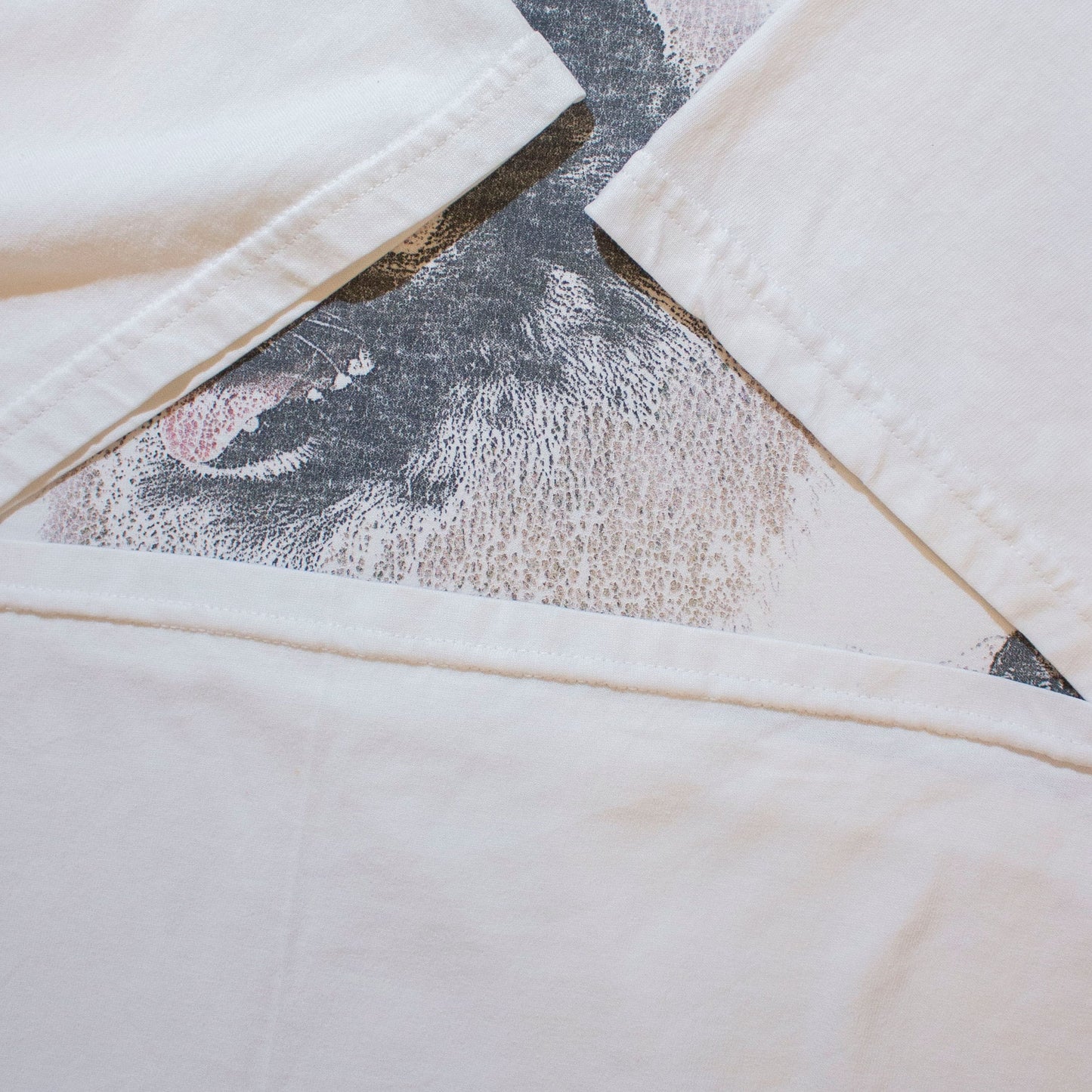 Keeshond dog T-shirt【About XL】
