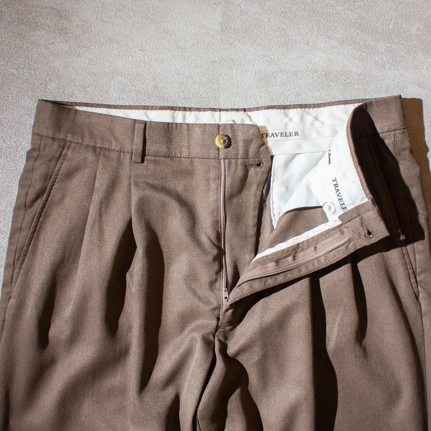 Traveler 2tuck Slacks