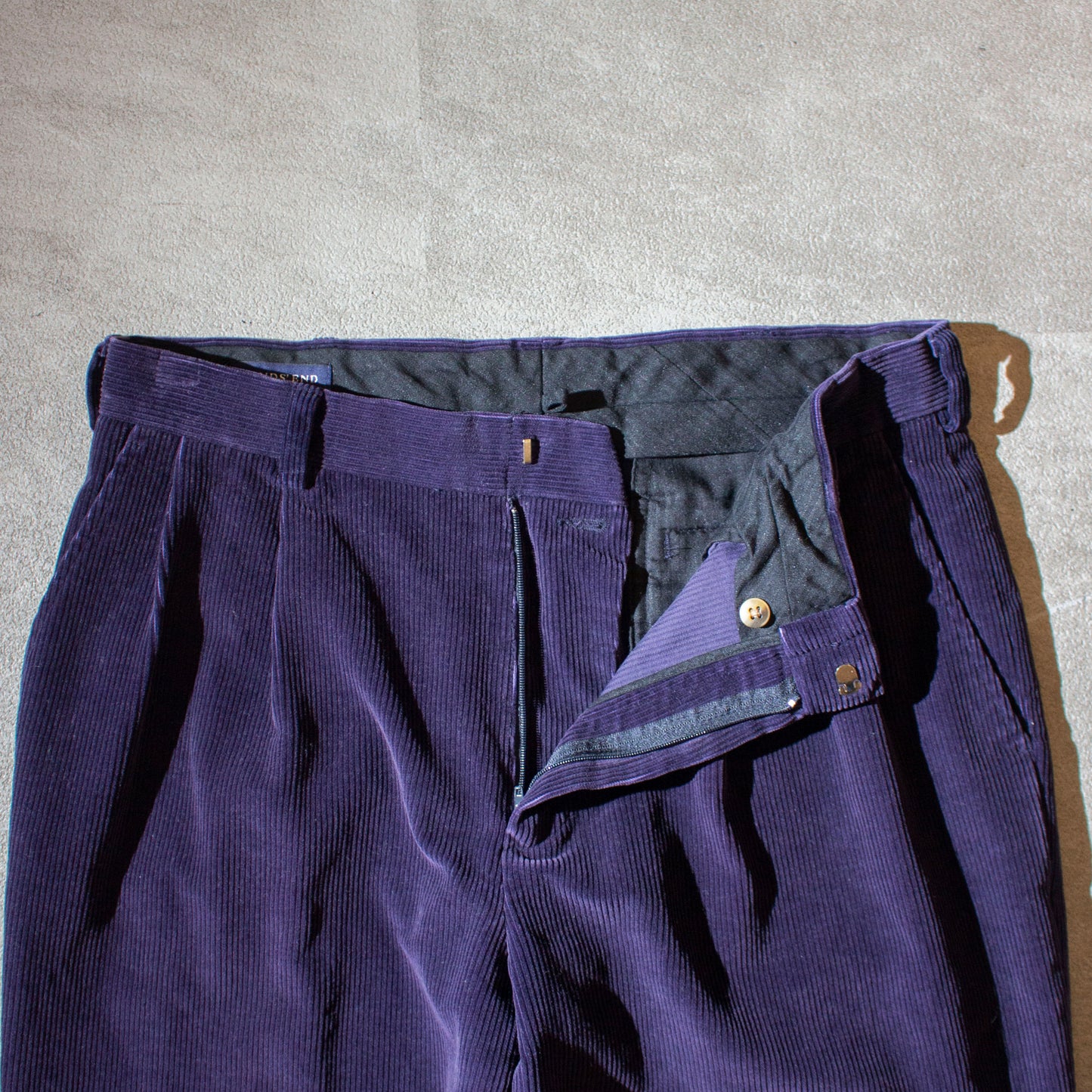 Corduroy Trousers / purple
