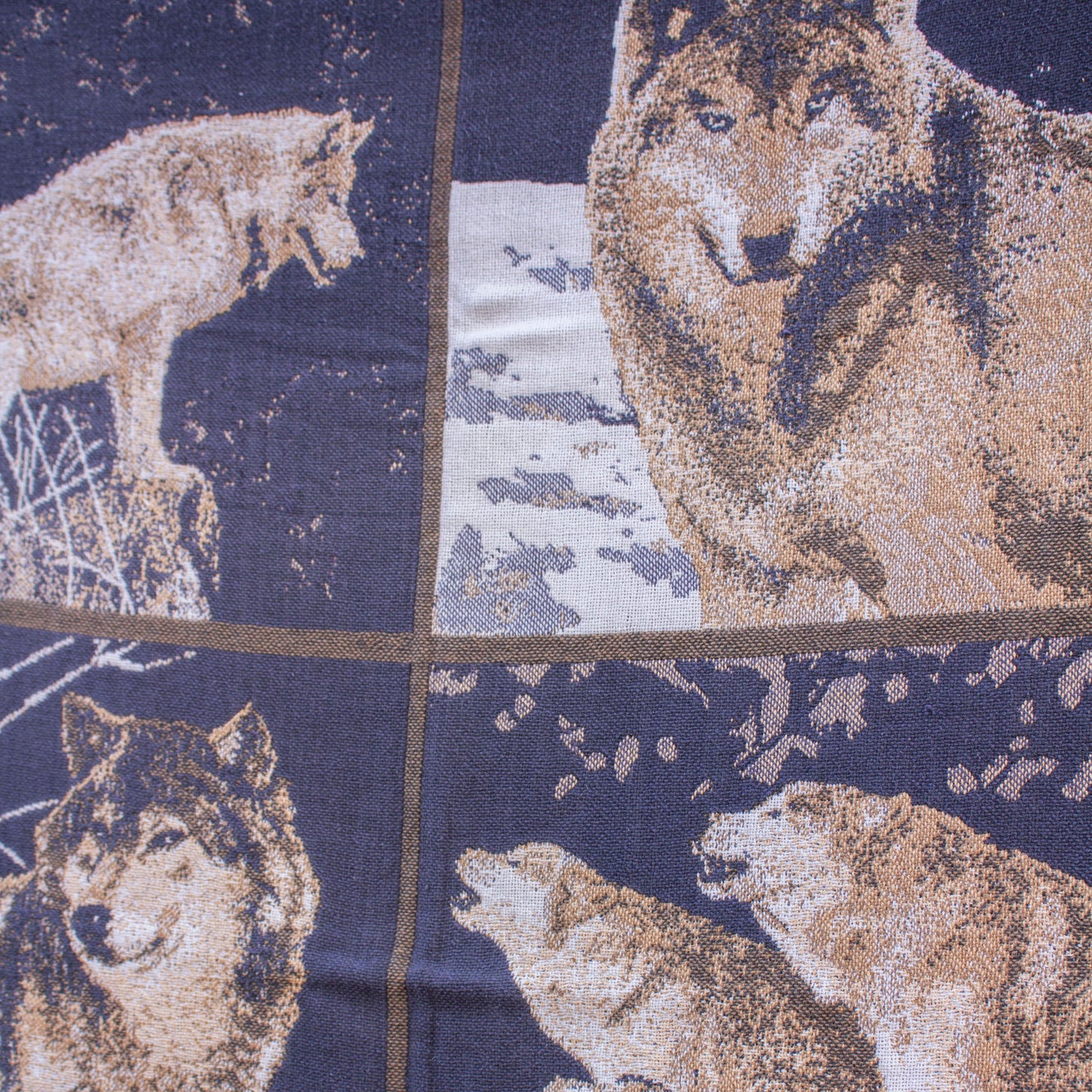 Wolf Cotton Blanket