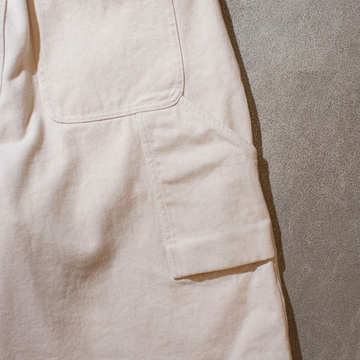 Bottle-Pocket Easy Shorts / Ivory