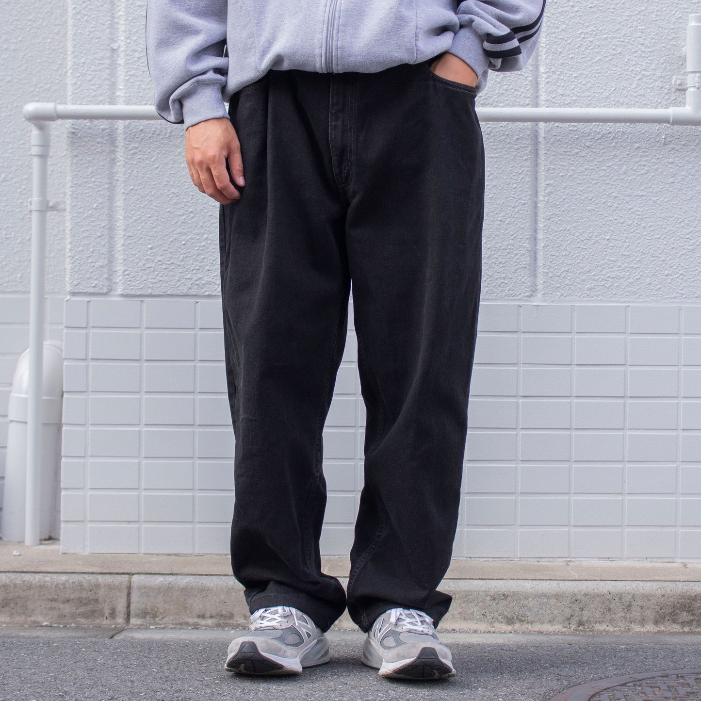560 Relaxed Fit Black Denim Pants【W40×L30】