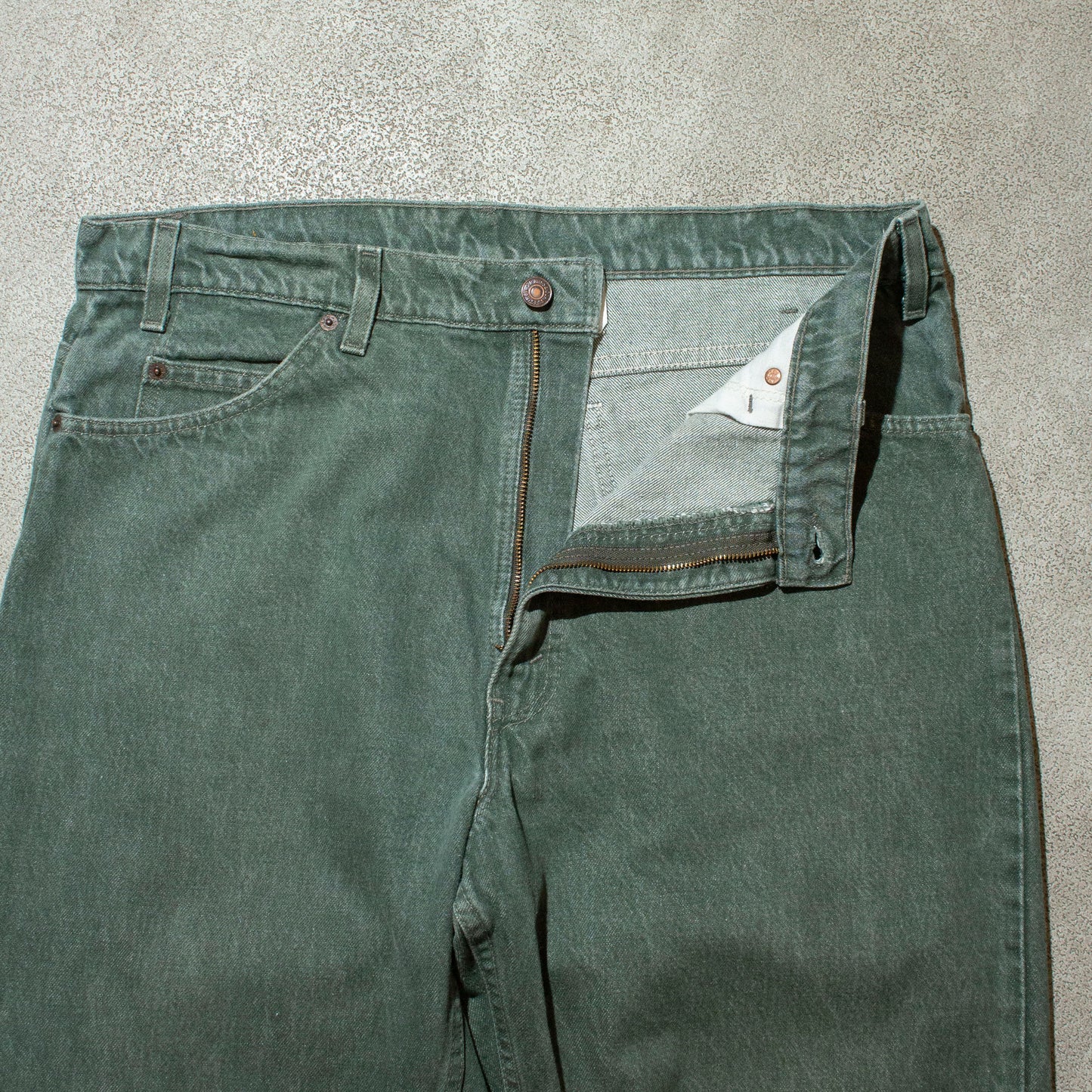 550 Relaxed Fit Tapared Leg Green【W38×L29】