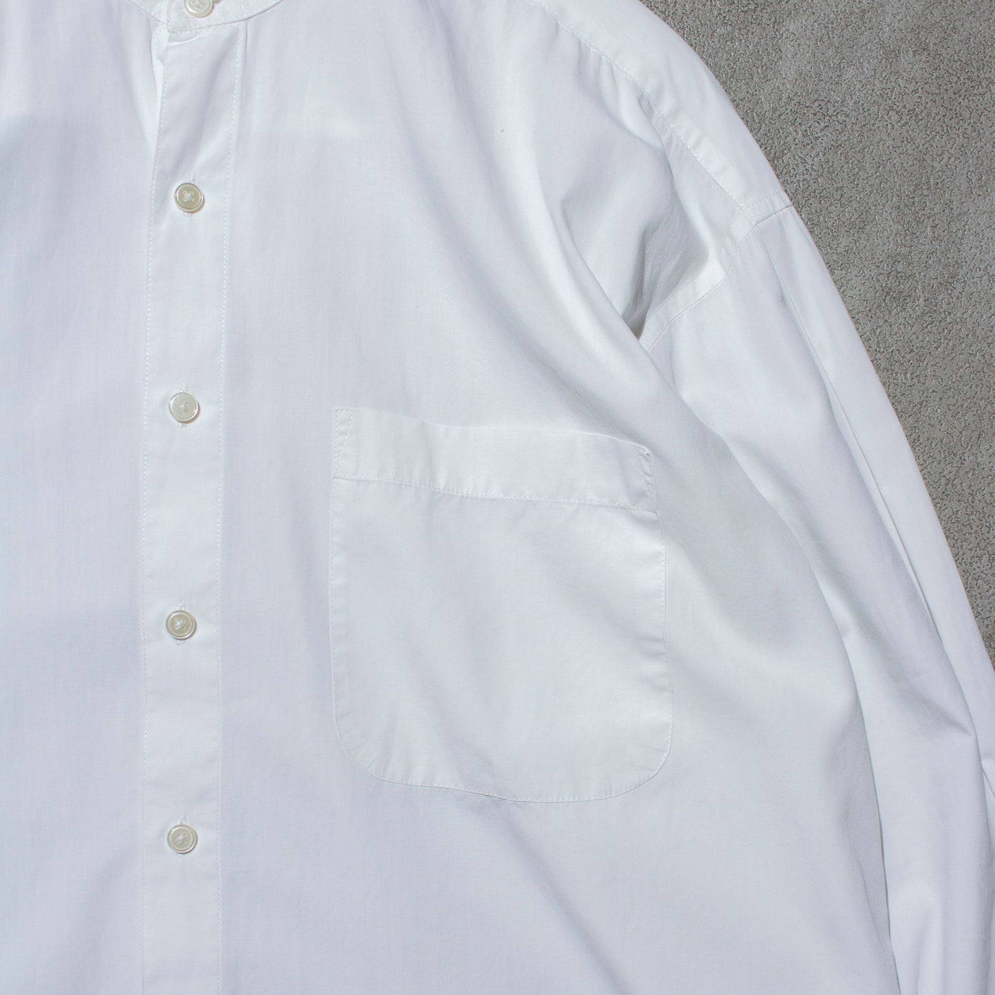 Band Collar Tuck Shirt【L】
