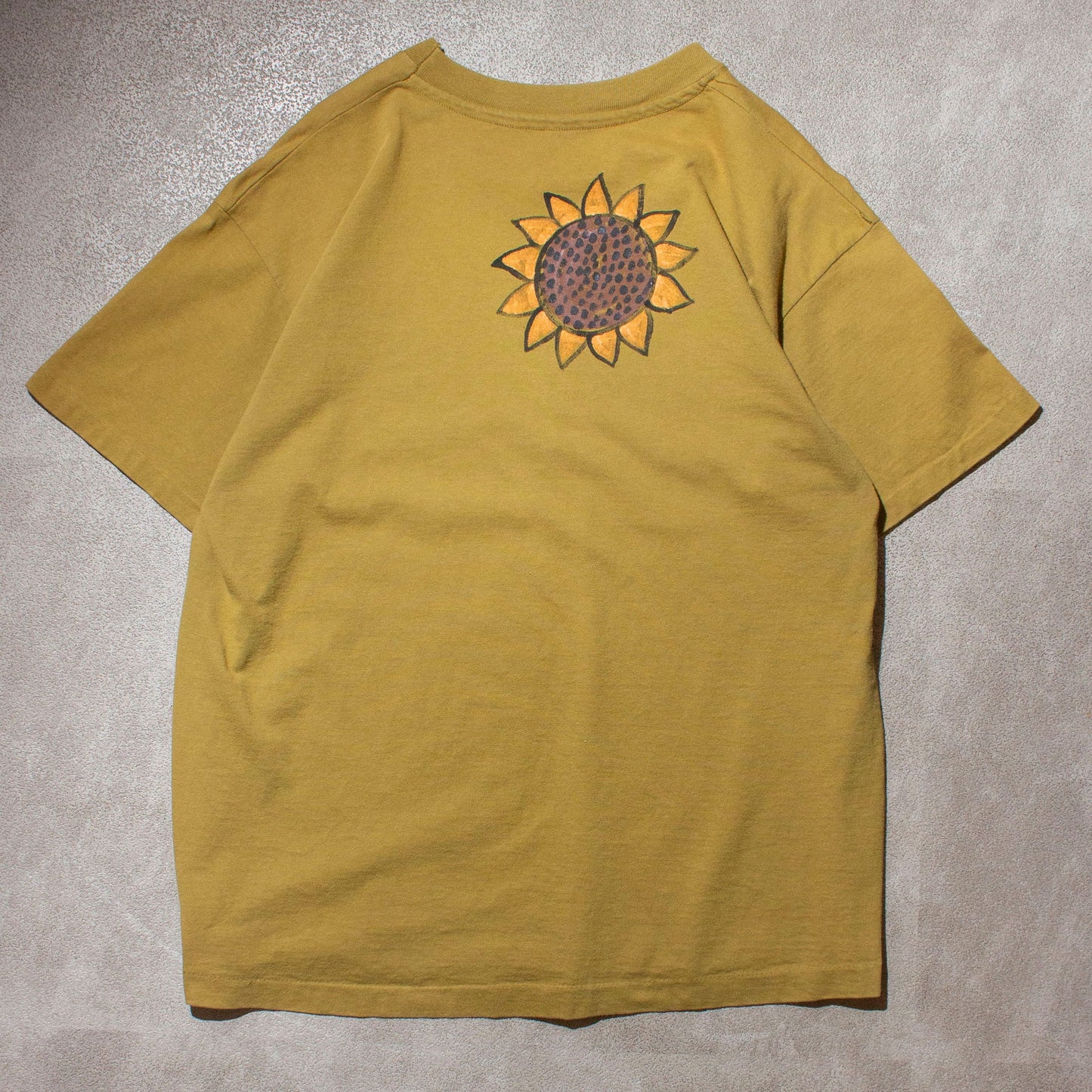 "Sunflower Art" T-shirt【About L】