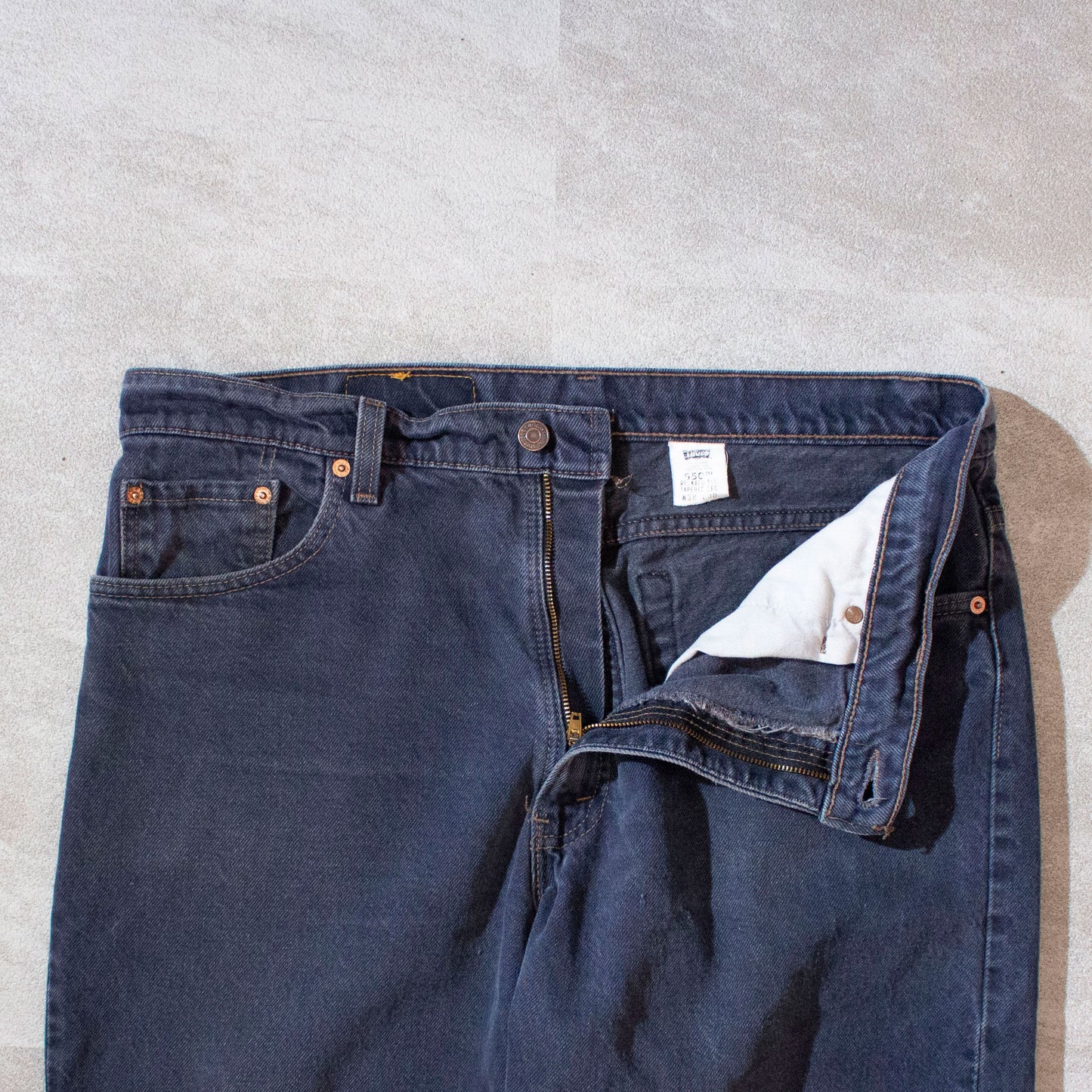 550 Relaxed Fit Black Denim Pants