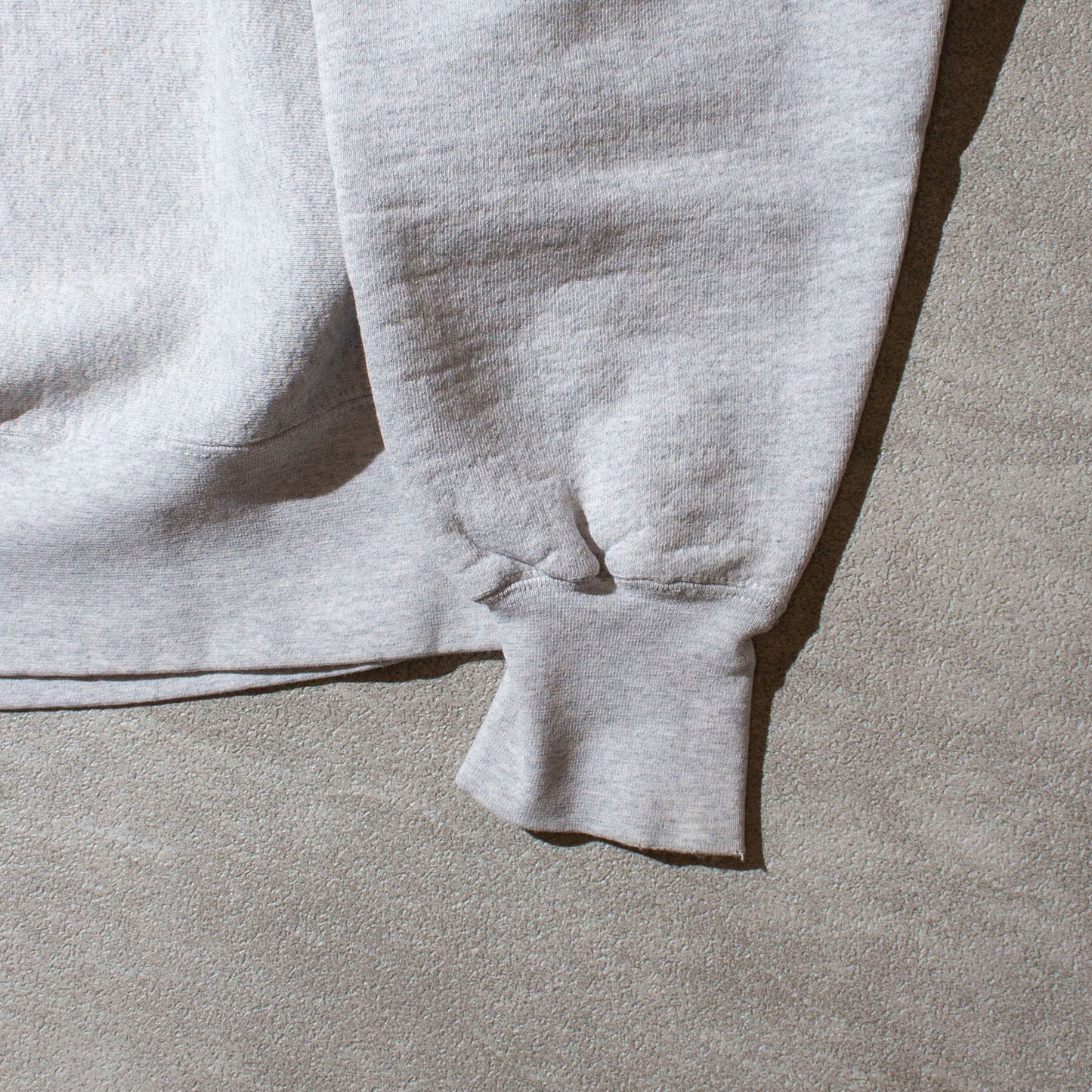 CROSS GRAIN "PUTNAM INVESTMENTS" Crewneck Sweat