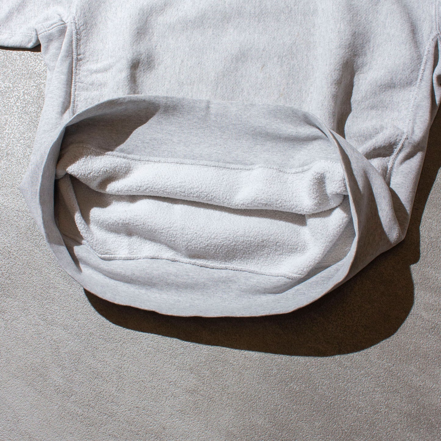 CROSS GRAIN "PUTNAM INVESTMENTS" Crewneck Sweat